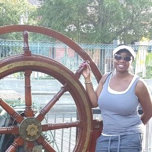 Meet your Posher, Leeana